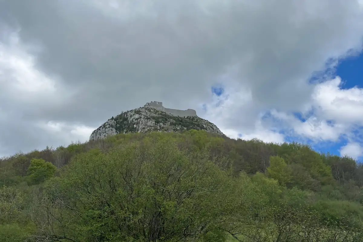De la Cité de Carcassonne aux secrets de l'Ariège : sur le chemin des cathares