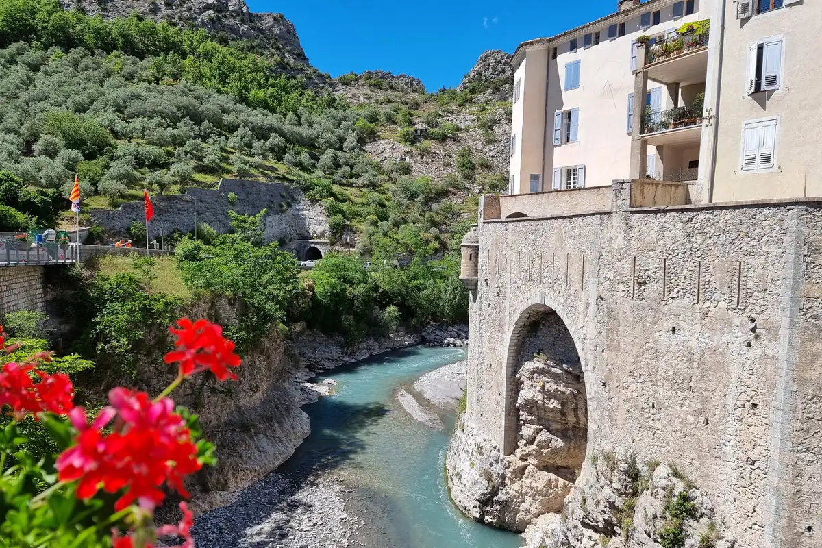 Entrevaux : à l'assaut de la Citadelle !
