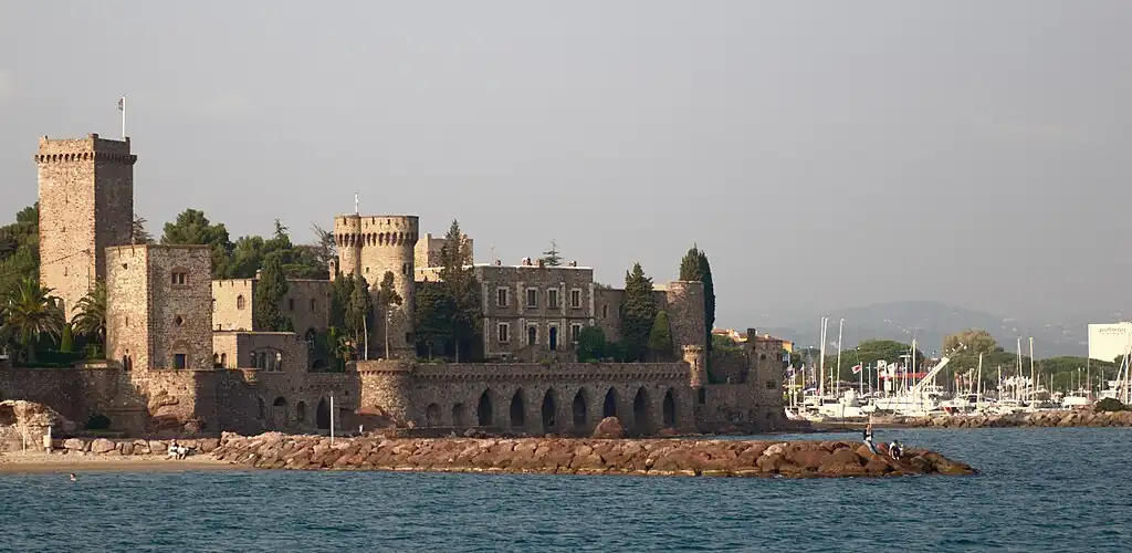 Une journée à la plage du château de Mandelieu-la-Napoule