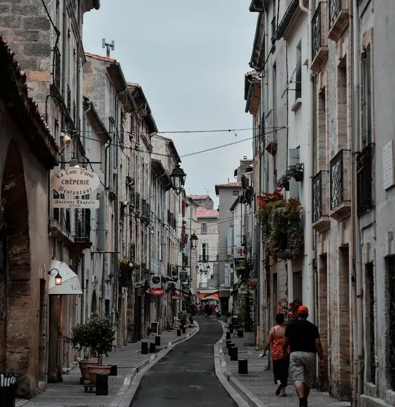Pézenas : Immersion dans la culture artisanale locale