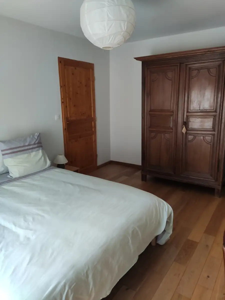 chambre cour 1er étage