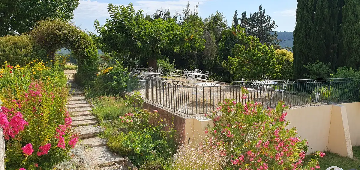 La Bastide des Lavandes — La Bastide des Lavandes