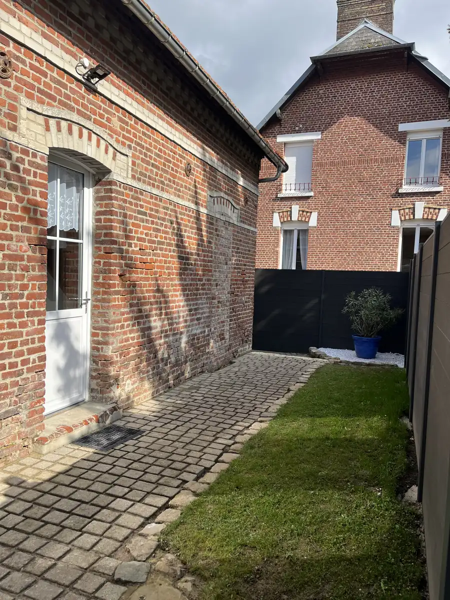 La petite maison — La petite maison