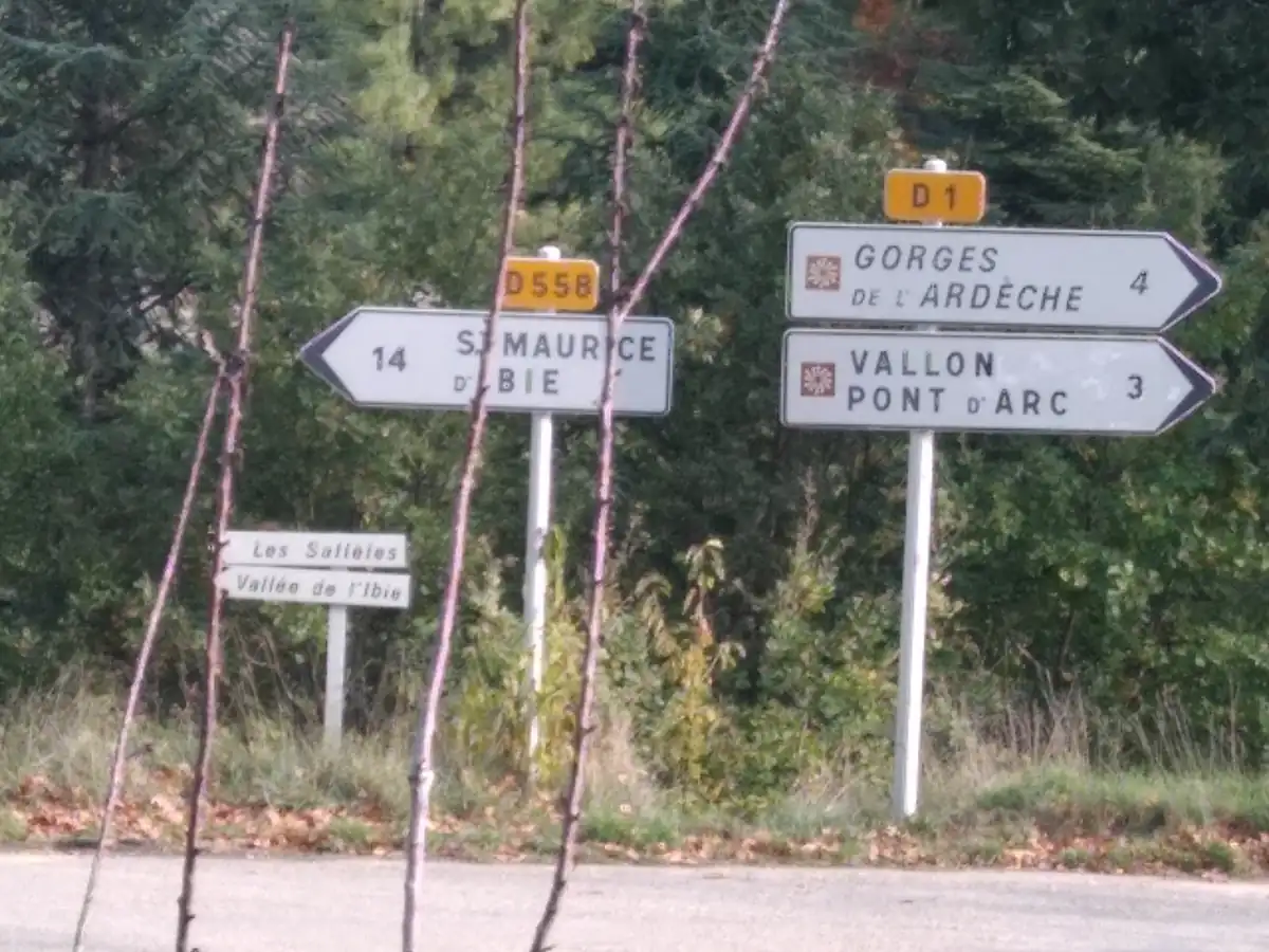 le mas de la Rochette — le mas de la Rochette