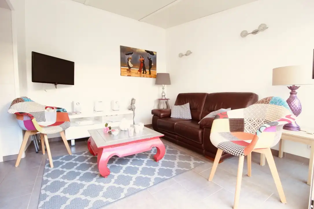 VILLA CHARLOTTE — VILLA CHARLOTTE