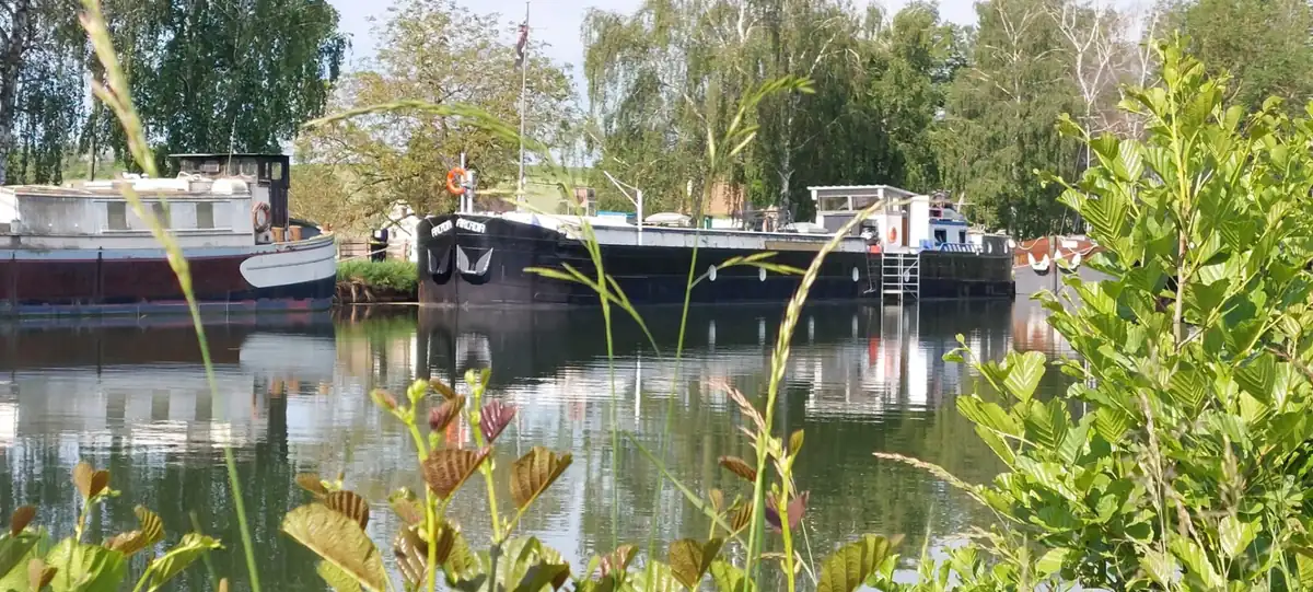 Logement insolite sur une péniche en alsace