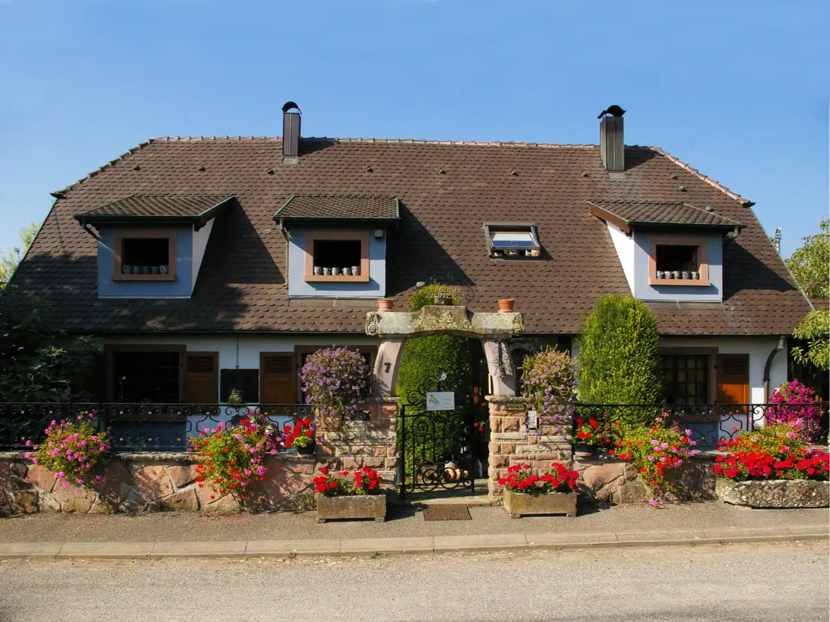 LE SONNENGLANZ — chambre Zellenberg Petits déjeuners complets compris